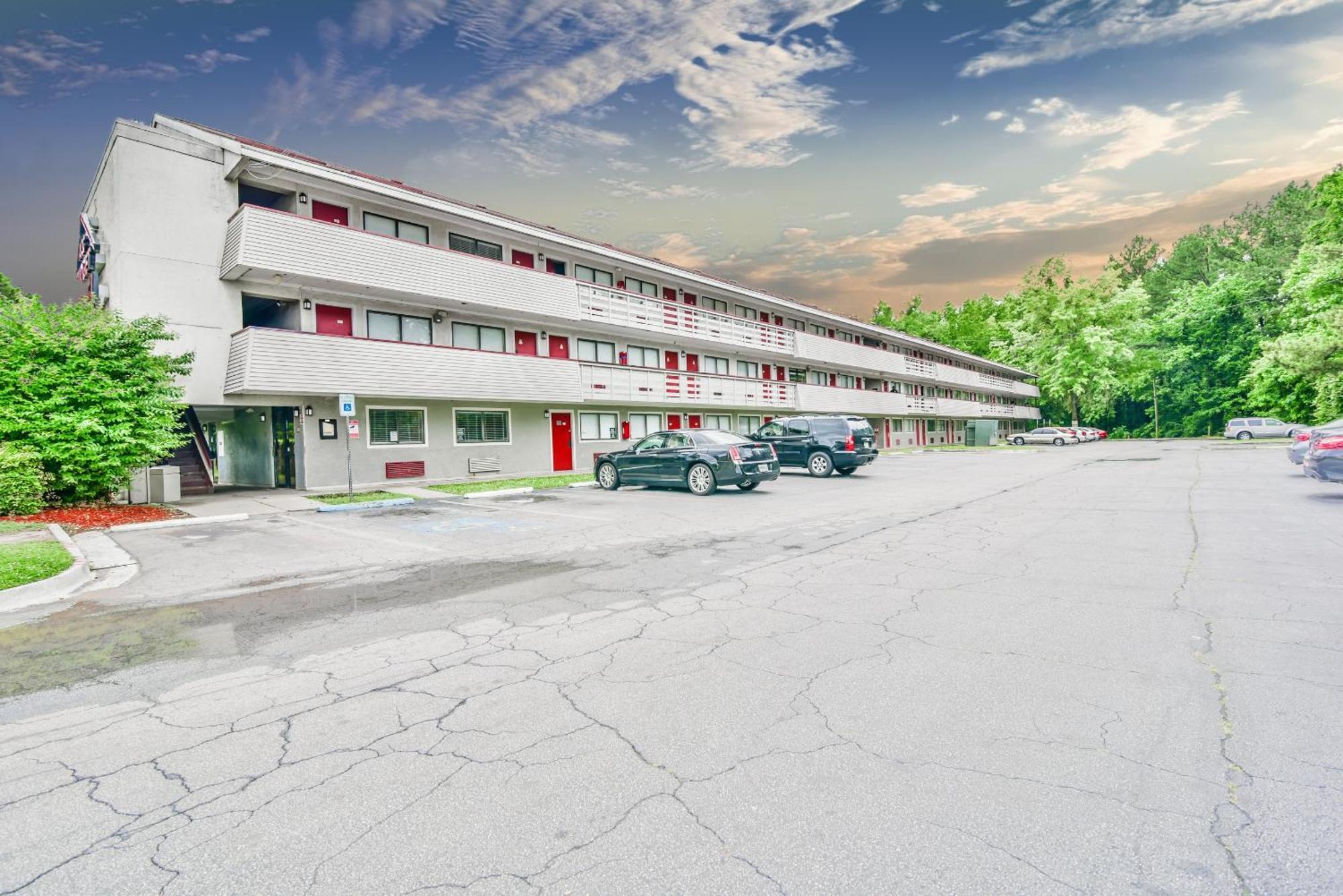 Economy Hotel Atlanta Lodge West エクステリア 写真